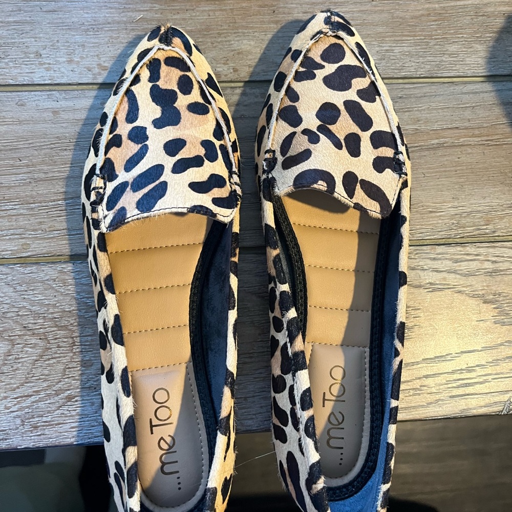 NWT or box Me Too leopard flats